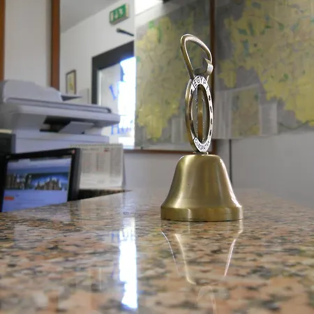 Hotel Iride Stazione Lambrate Studi 2*