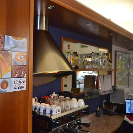Szálloda Iride Stazione Lambrate Citta Studi 2*