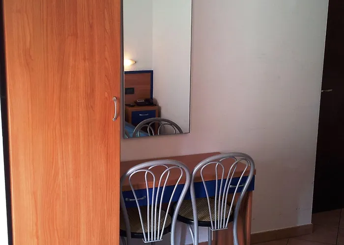 Iride Stazione Lambrate Citta Studi Szálloda 2*