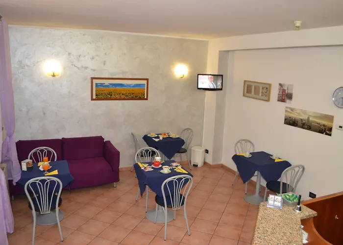 Iride Stazione Lambrate Citta Studi Szálloda 2*